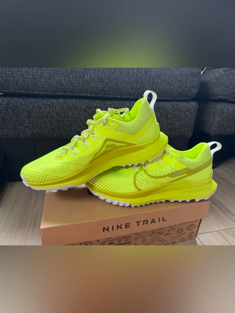 Nike React Pegasus Trail 4 Gore Bolt Bright Cactus Yellow Running Shoes 8M/9.5W